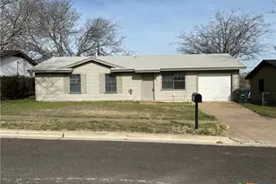 821 Michelle Dr, Copperas Cove, TX 76522 - Photo 1