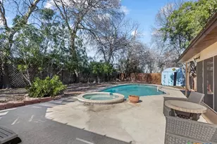 7337 Leading Oaks St, Live Oak, TX 78233 - Photo 29