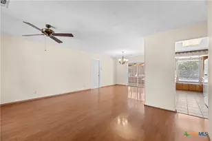 7337 Leading Oaks St, Live Oak, TX 78233 - Photo 9