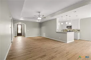 109 Giacomo Dr, Victoria, TX 77901 - Photo 5