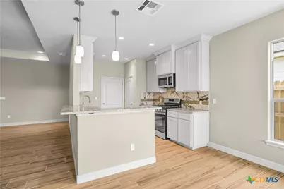 109 Giacomo Drive, Victoria, TX 77901 - Photo 7