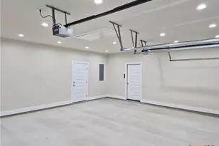 520 Essence Dr, Victoria, TX 77904 - Photo 15