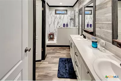 497 W Oaks, Victoria, TX 77905 - Photo 31