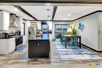 497 W Oaks, Victoria, TX 77905 - Photo 7