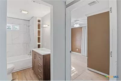 1409 N Heideke Street, Seguin, TX 78155 - Photo 7