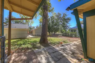 927 N Union Ave, New Braunfels, TX 78130 - Photo 19