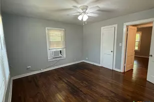 859 Oasis St, New Braunfels, TX 78130 - Photo 9