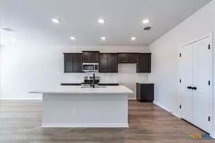 8811 Sassafras St, Temple, TX 76502 - Photo 9