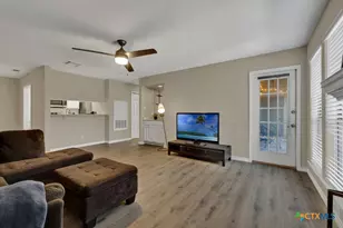 1202 Thorpe Ln, San Marcos, TX 78666 - Photo 7