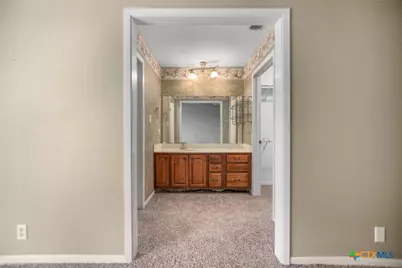 212 Buckingham, Victoria, TX 77904 - Photo 19
