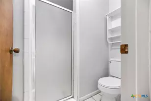 212 Buckingham, Victoria, TX 77904 - Photo 21