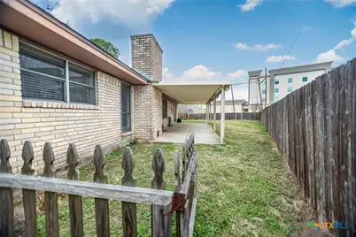 212 Buckingham, Victoria, TX 77904 - Photo 33