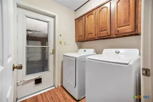 212 Buckingham, Victoria, TX 77904 - Photo 15