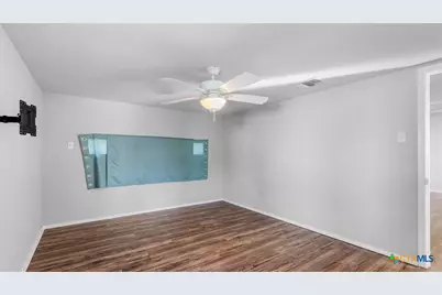 420 Wallace Street, Seguin, TX 78155 - Photo 15