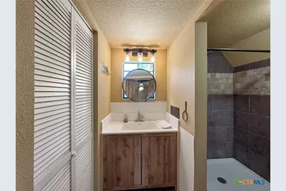 1721 Fm 3424, Canyon Lake, TX 78133 - Photo 37