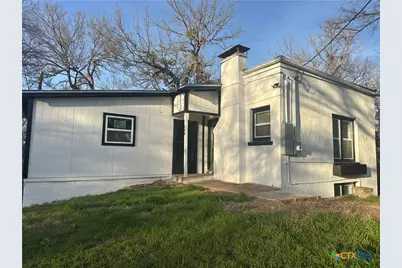 308 N 9th Street, Gatesville, TX 76528 - Photo 1