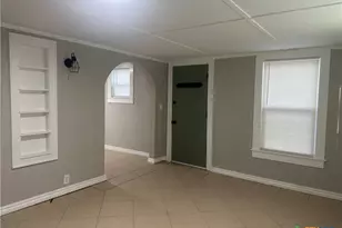 308 N 9th St, Gatesville, TX 76528 - Photo 13