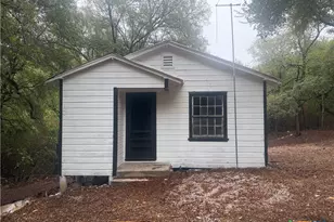 308 N 9th St, Gatesville, TX 76528 - Photo 25