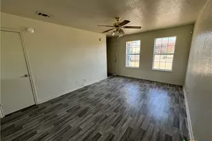 1402 Dugger Cir, Killeen, TX 76543 - Photo 17