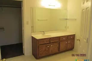 103 Evan Cir, Victoria, TX 77901 - Photo 17