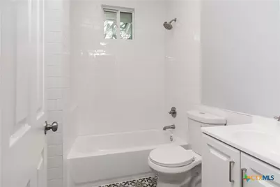 917 S 19th Street, Temple, TX 76504 - Photo 11