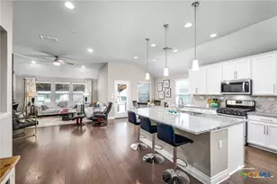 2174 Kiskadee Dr, New Braunfels, TX 78132 - Photo 5