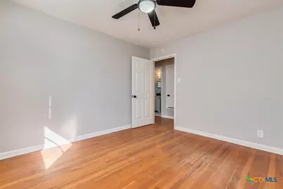 704 S 3rd Street, Copperas Cove, TX 76522 - Photo 15