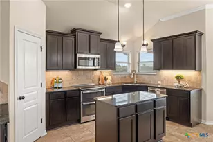 2251 Yturria Dr, Belton, TX 76513 - Photo 11