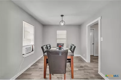 1001 W 8th Street, Cameron, TX 76520 - Photo 7