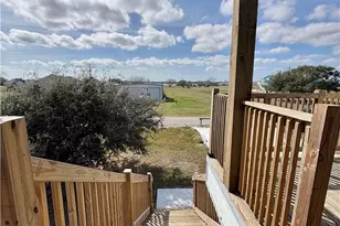 43 Buckskin Dr, Palacios, TX 77465 - Photo 5