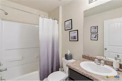 1321 W Nolte Farms Road, Seguin, TX 78155 - Photo 17