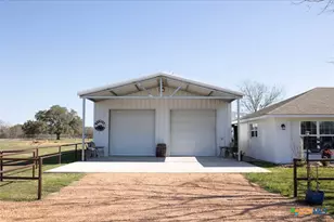 8652 State Hwy 111 W, Yoakum, TX 77995 - Photo 5