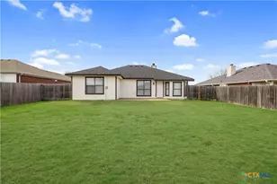 2210 Waterfall Dr, Killeen, TX 76549 - Photo 23