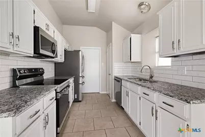 2210 Waterfall Drive, Killeen, TX 76549 - Photo 11