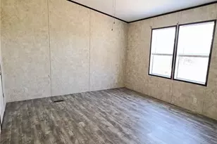 1051 Tamarack Dr, Canyon Lake, TX 78133 - Photo 5