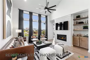 9305 Breeze Hl Dr, Austin, TX 78744 - Photo 13