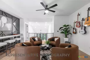 9305 Breeze Hl Dr, Austin, TX 78744 - Photo 31