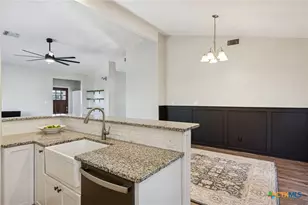 515 Valley Ridge, Canyon Lake, TX 78133 - Photo 13