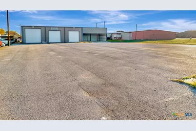 3102 Sam Houston Drive, Victoria, TX 77904 - Photo 7