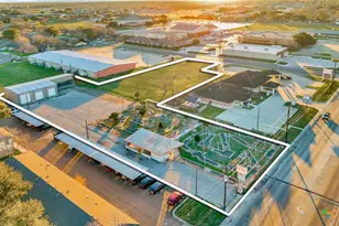 3102 Sam Houston Dr, Victoria, TX 77904 - Photo 1