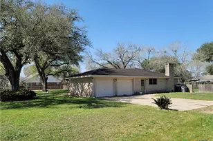 1006 Blyth Rd, Victoria, TX 77904 - Photo 3