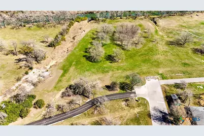 540 Guthrie Drive, Belton, TX 76513 - Photo 5