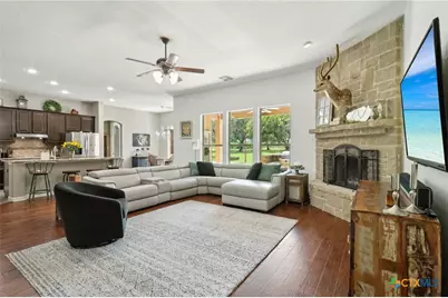 2624 Wild Cat Roost, New Braunfels, TX 78132 - Photo 5