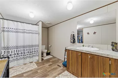 733 Private Road 1507, Bandera, TX 78003 - Photo 15