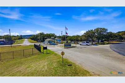 733 Private Road 1507, Bandera, TX 78003 - Photo 19