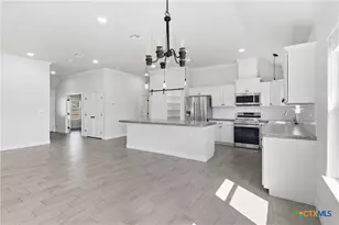 144 Ski Plex Dr, Seguin, TX 78155 - Photo 13