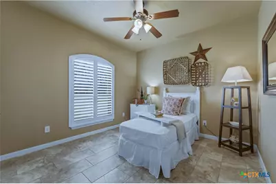 203 Champions Boulevard, La Vernia, TX 78121 - Photo 27