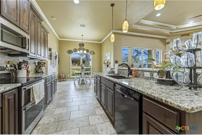 203 Champions Boulevard, La Vernia, TX 78121 - Photo 17