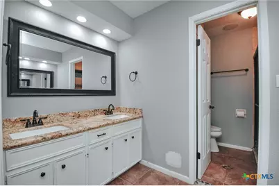 115 Santa Fe, Victoria, TX 77904 - Photo 15