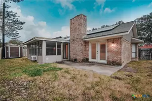 115 Santa Fe, Victoria, TX 77904 - Photo 5